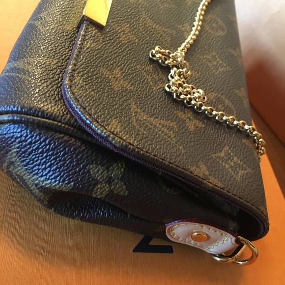 Louis Vuitton Favorite PM (Monogram) - Picture 3 of 7